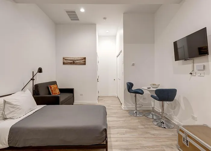 105 By 747 Lofts Hotel Chicago