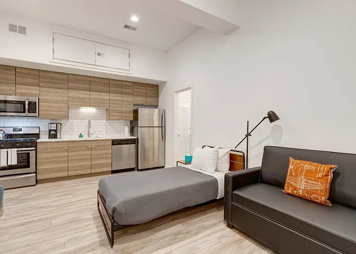 Hotel 105 By 747 Lofts *